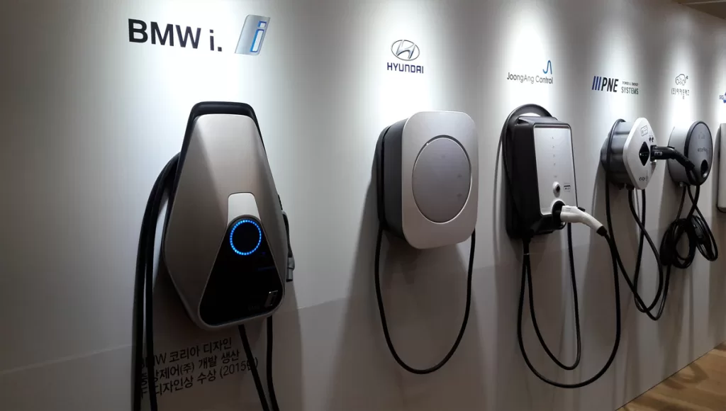 How long do electric car battery last