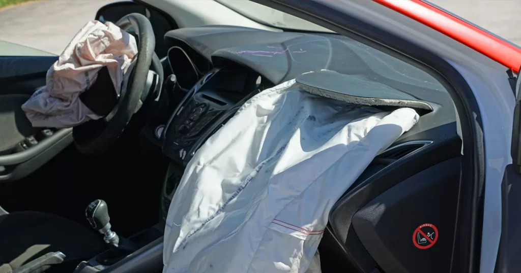 How much does it cost to fix airbags?