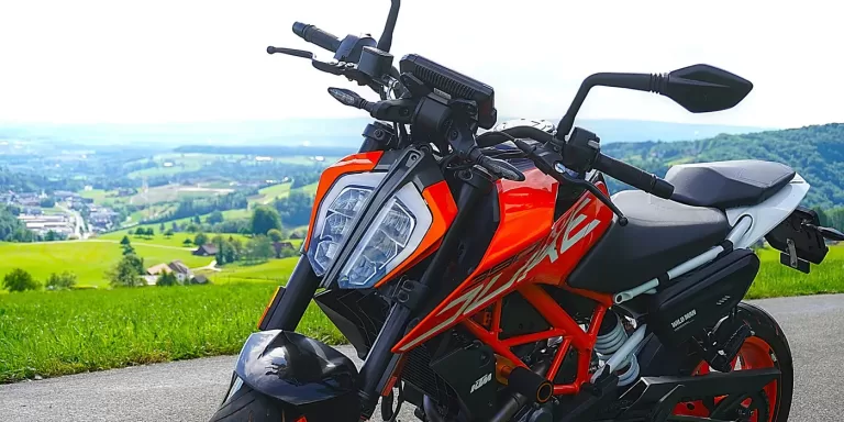 on road price of ktm duke 390