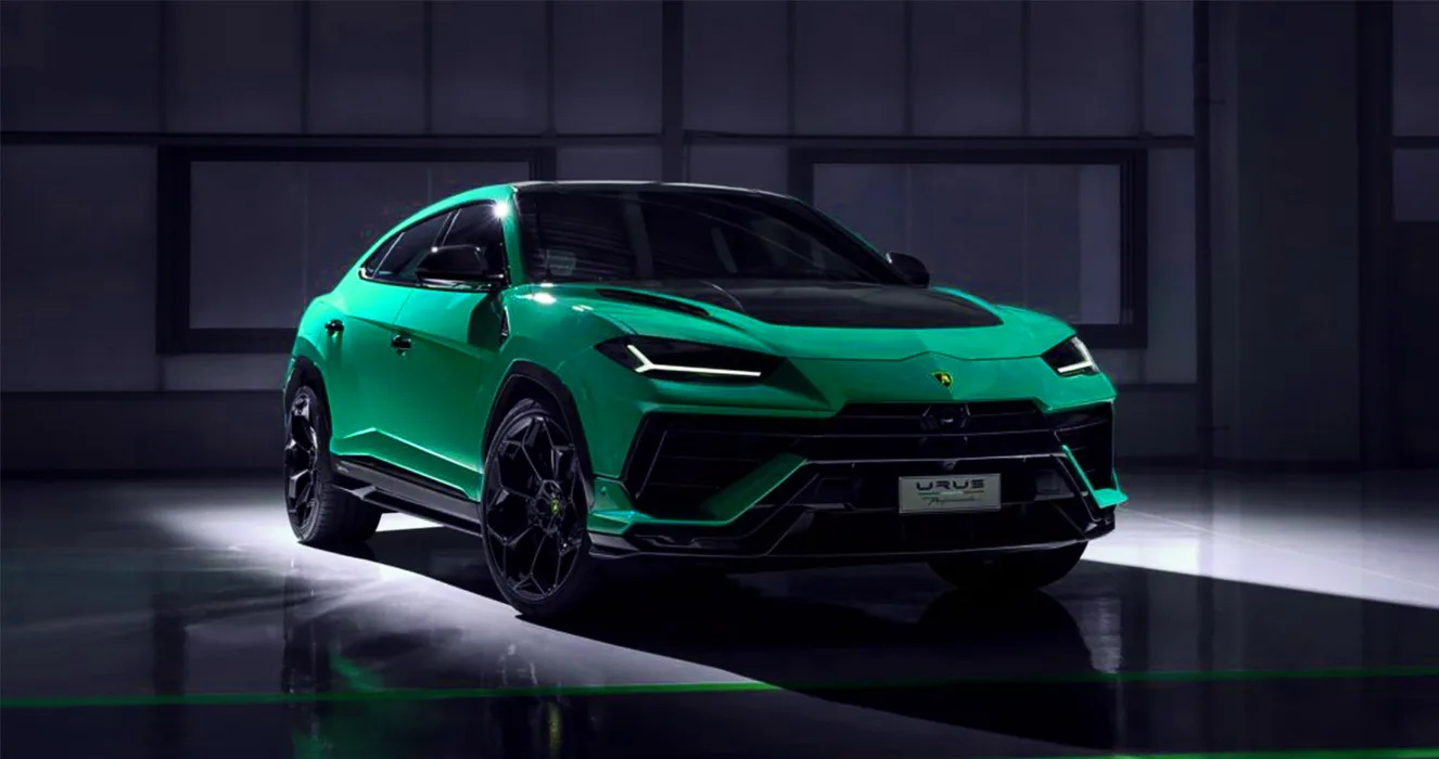 Is Lamborghini Urus v12 engine