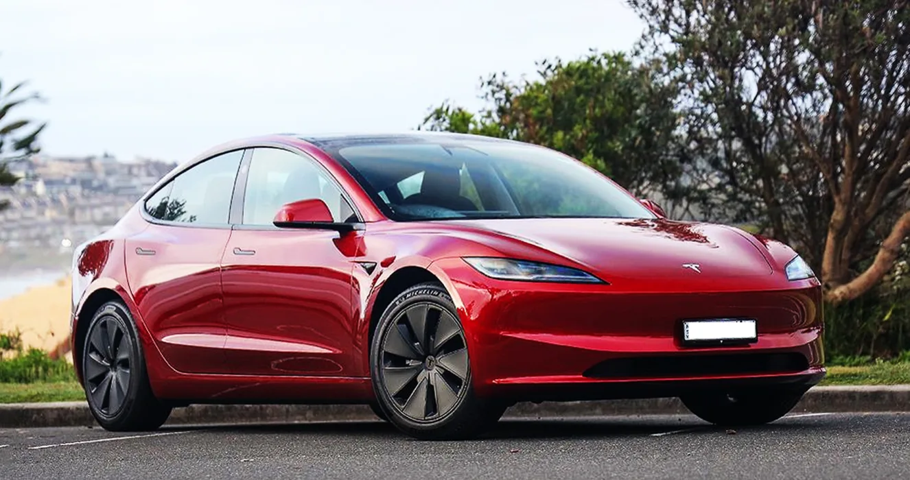Tesla Model 3 2024