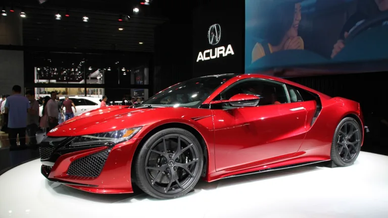 Who makes Acura