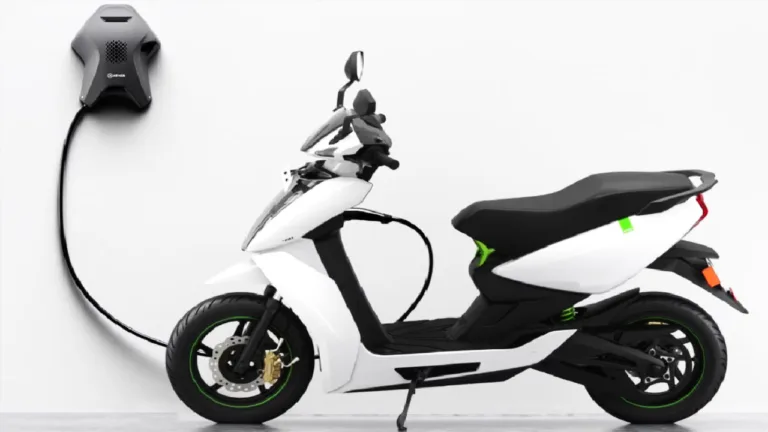 charge an electric scooter