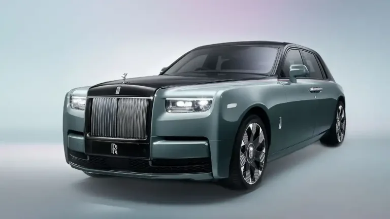 Rolls-Royce Price in Pakistan