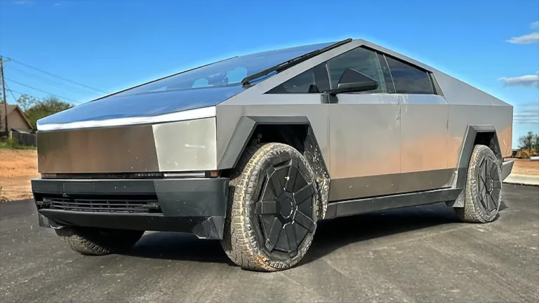 Tesla Cybertruck owner