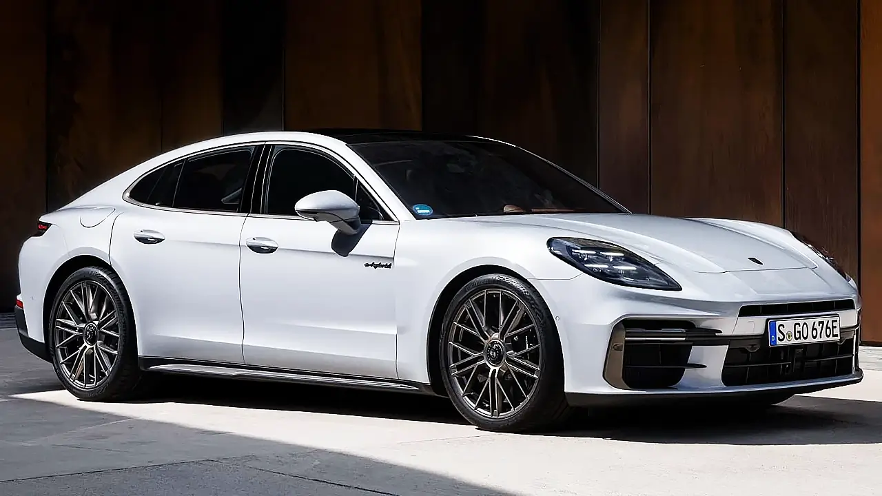 The 2025 Porsche Panamera Turbo S EHybrid Roars with 771 Horsepower