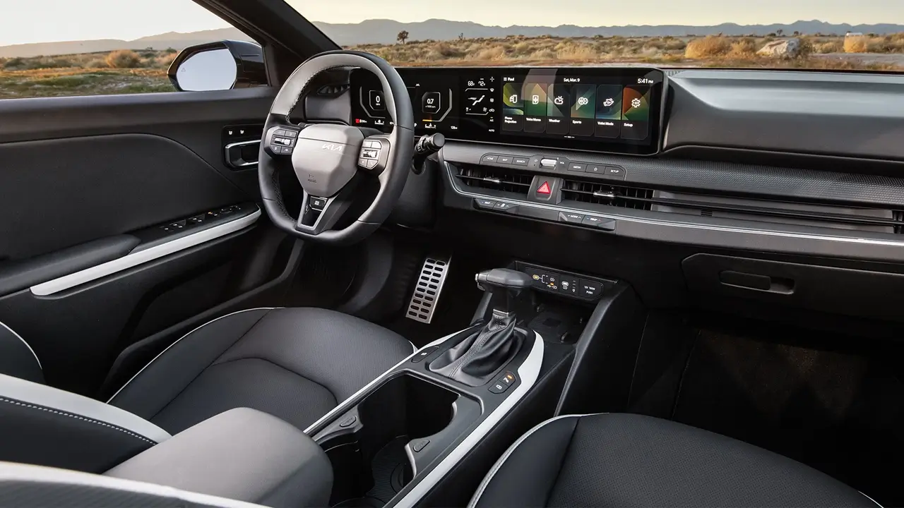 2025 Kia K4 Interior