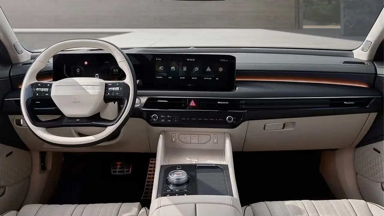 KIA K8 Interior