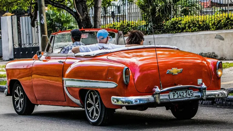 The Pros and Cons of Owning a Convertible Automobile