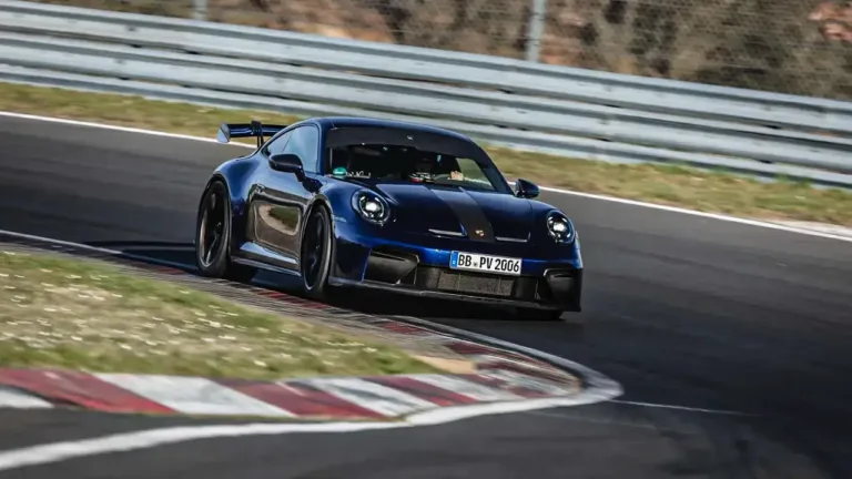 This Porsche 911 Just Shattered Nürburgring History with a Manual Gearbox